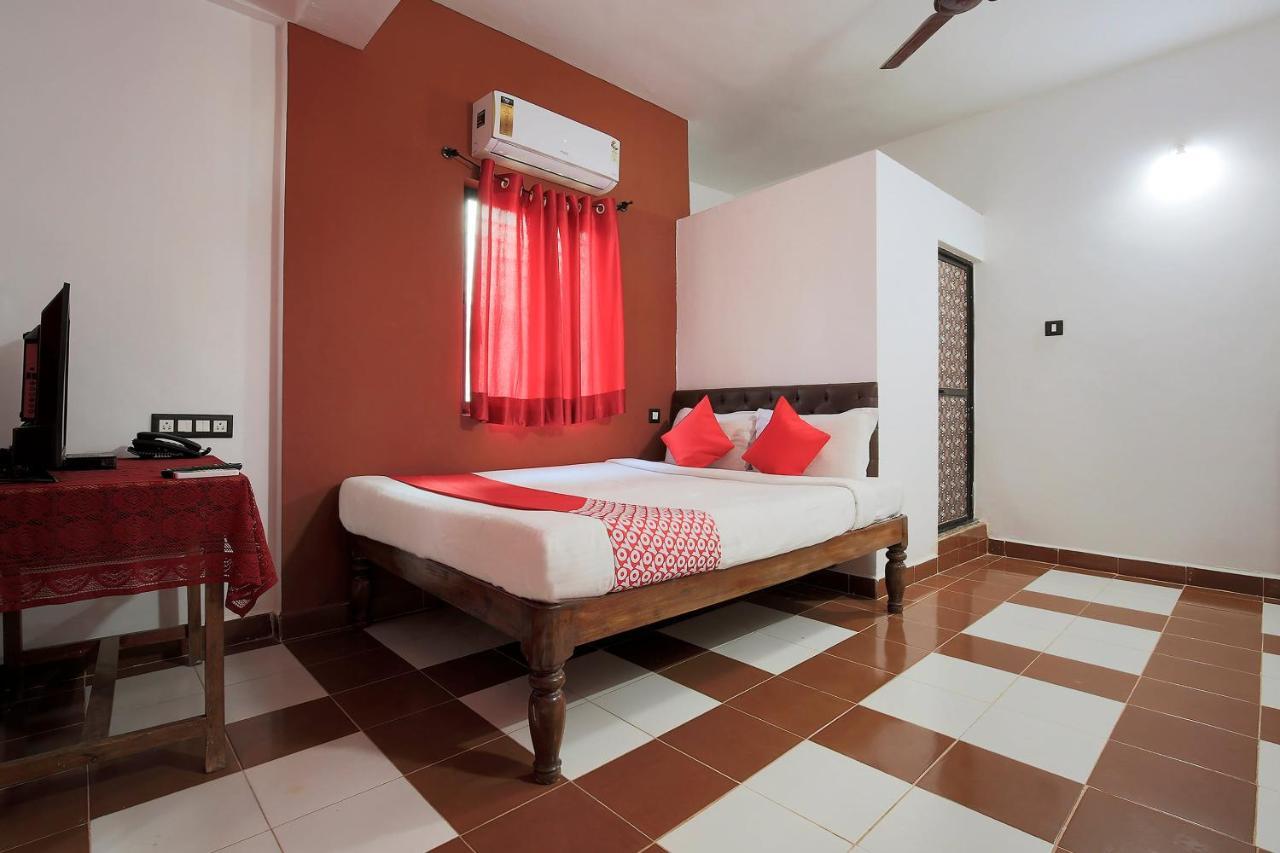 Braganza Guest House Baga Buitenkant foto
